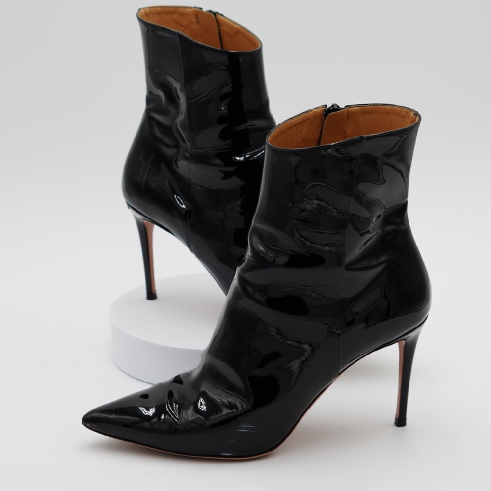 Aquazzura Booties sz 39 Black